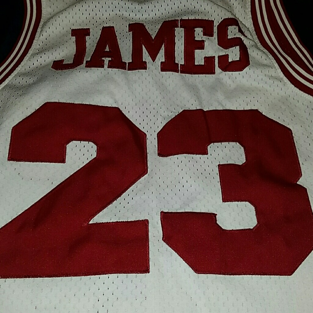 throwback lebron cavs jersey